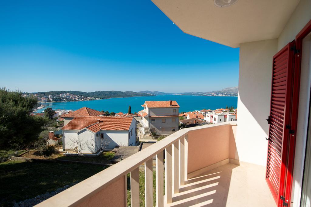 Apartments Gazebo トロギール 部屋 写真